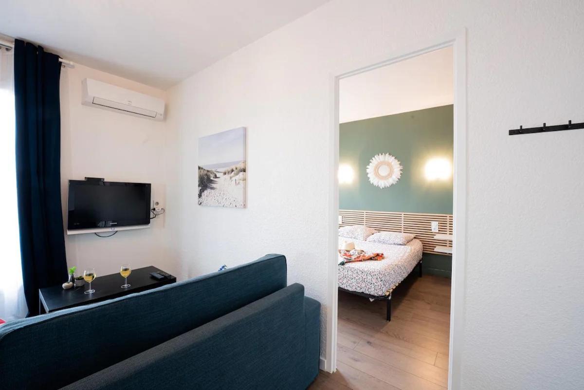 Appartement N2 Centre Village, Clim, Parking Gratuit Aigues-Mortes Exterior photo